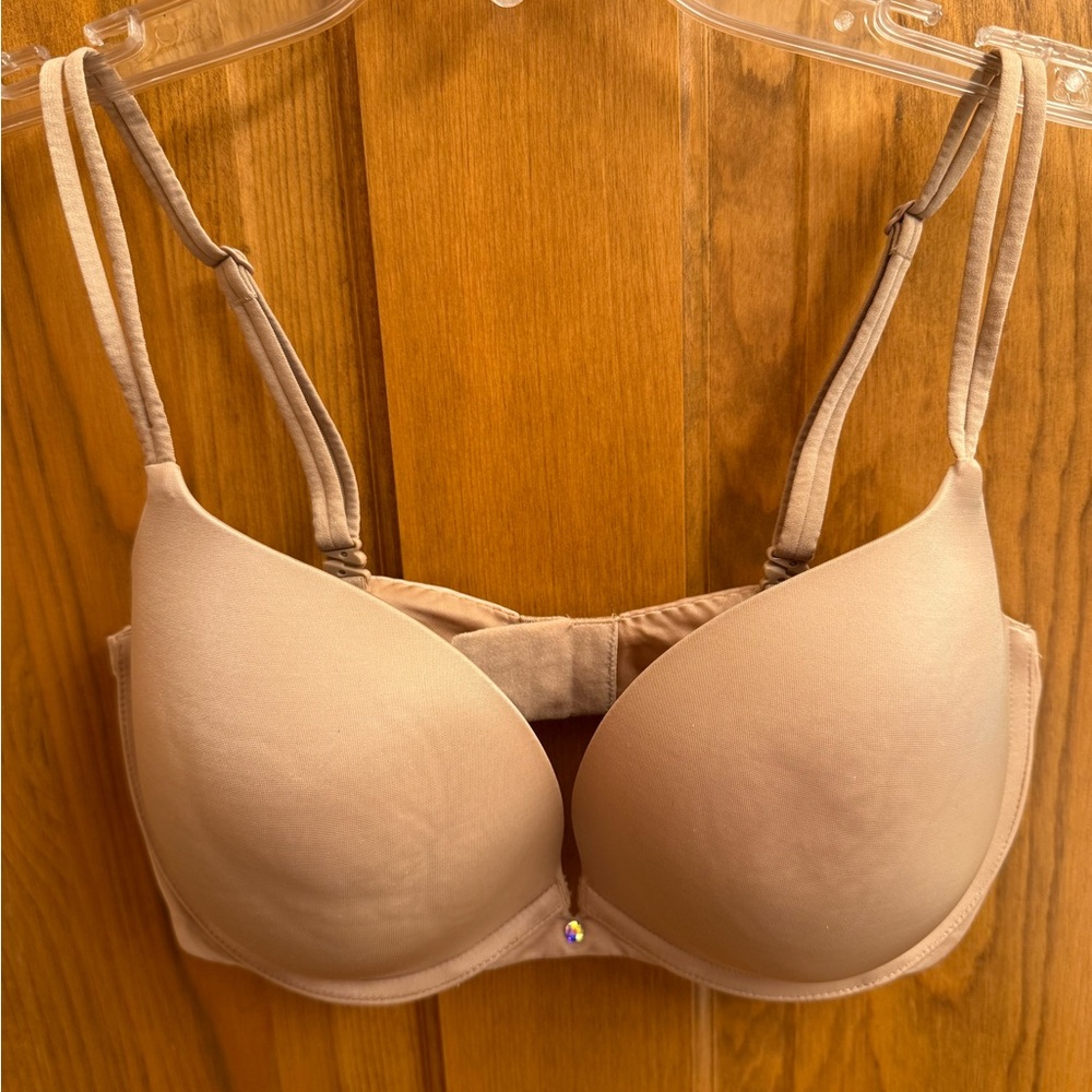 Victoria's Secret Very Sexy Push-Up Rhinestone Accent Tan Bra